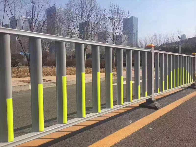 道路护栏
